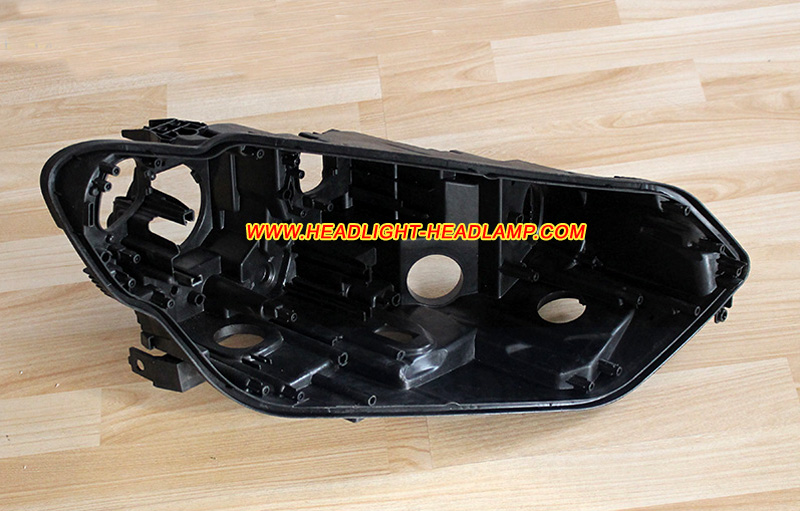 2016-2018 VW Volkswagen Touran Headlight Bucket Bracket Housing Mount Black Plastic Body Replacement Repair