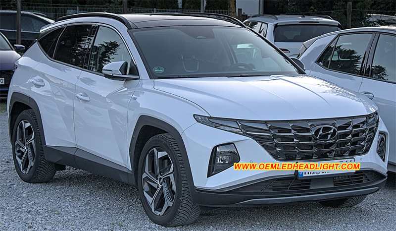 Hyundai Tucson Gen4 NX4 Headlight Housing Lens Cover Yellowish Scratched Lenses Crack Cracked Broken Fading Faded Fogging Foggy Haze Aging Replace Repair